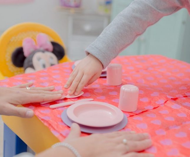 approccio sereno tra il bambino e il logopedista